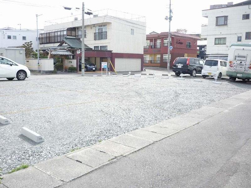 若葉&amp;Yacute;駐車場  その他外観5