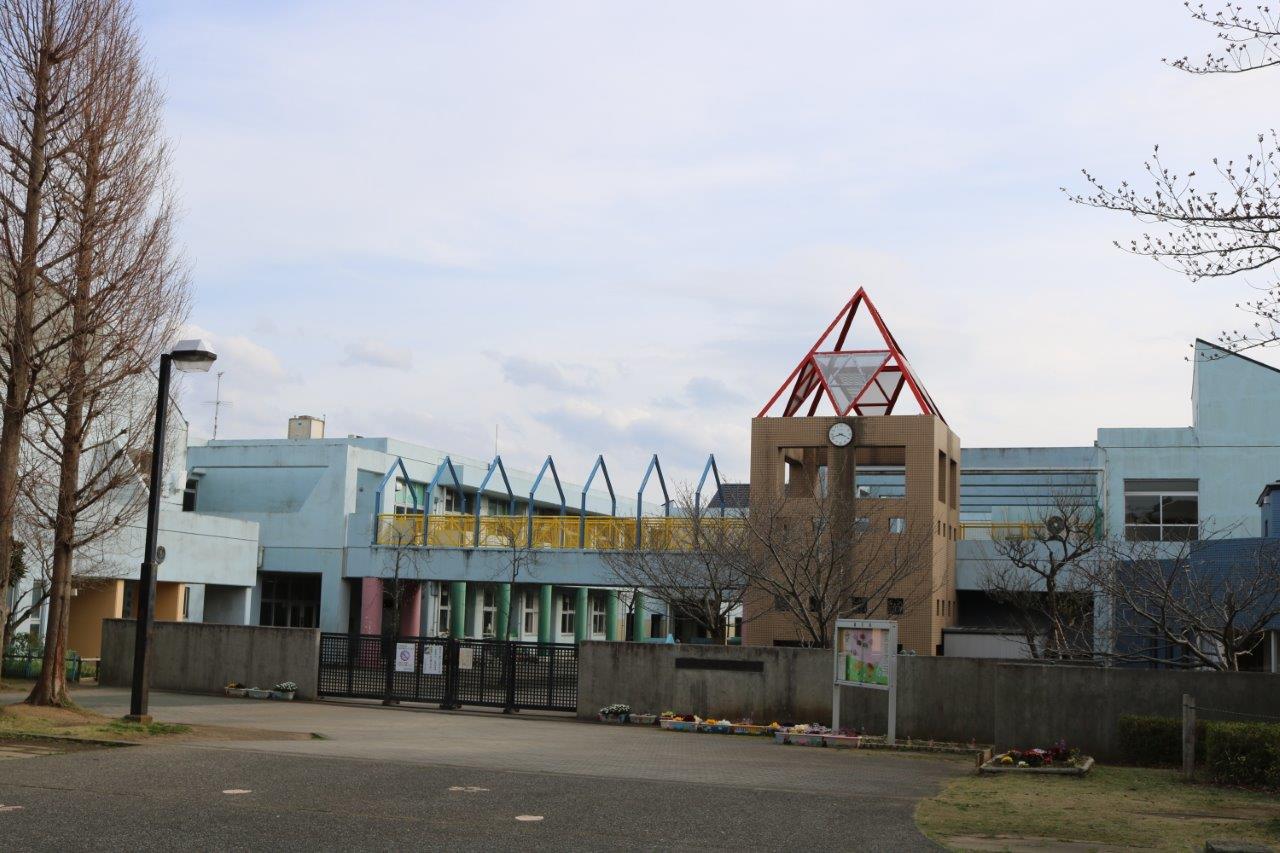 グリーンサニーホームズD 小学校