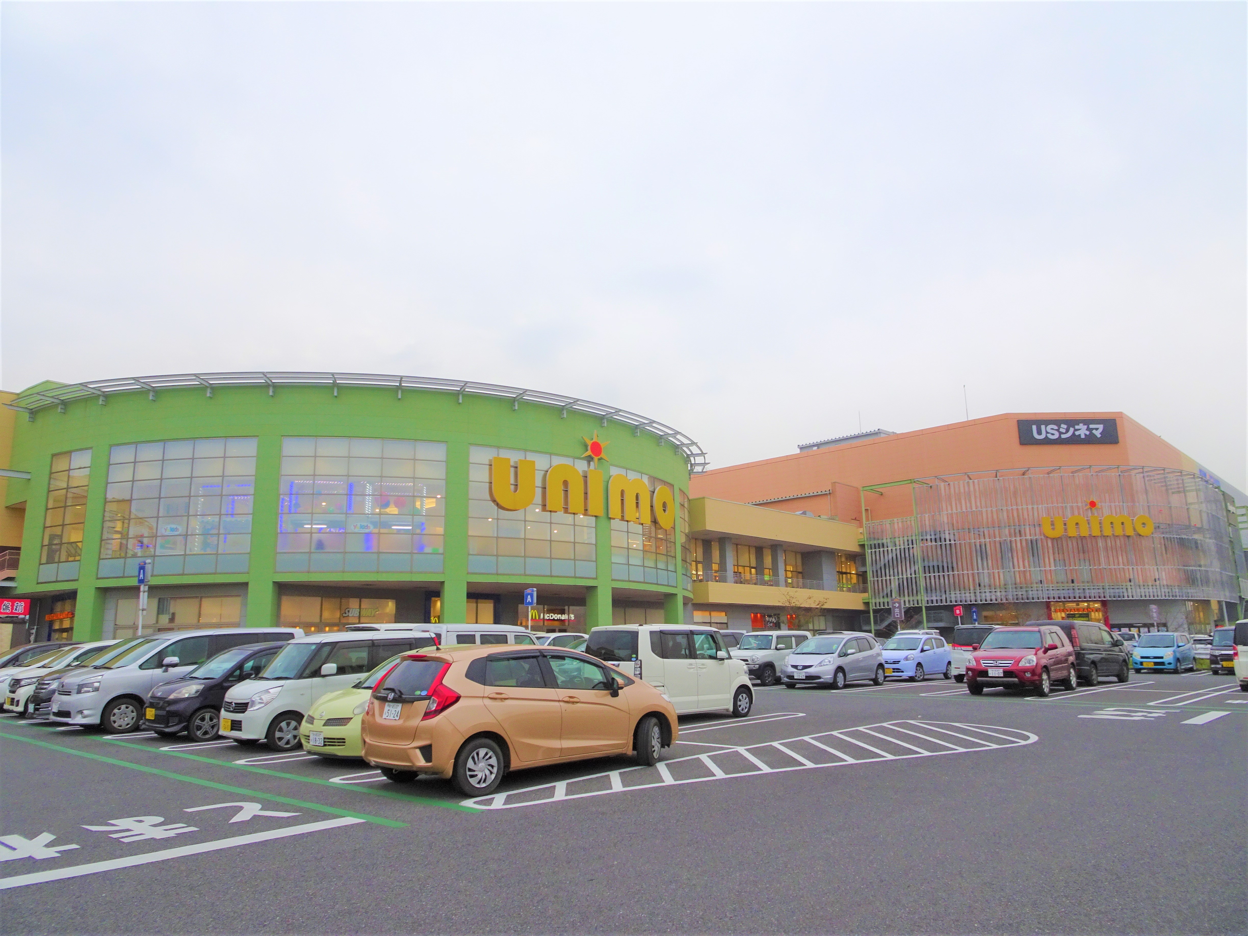デュークB ショッピング施設
