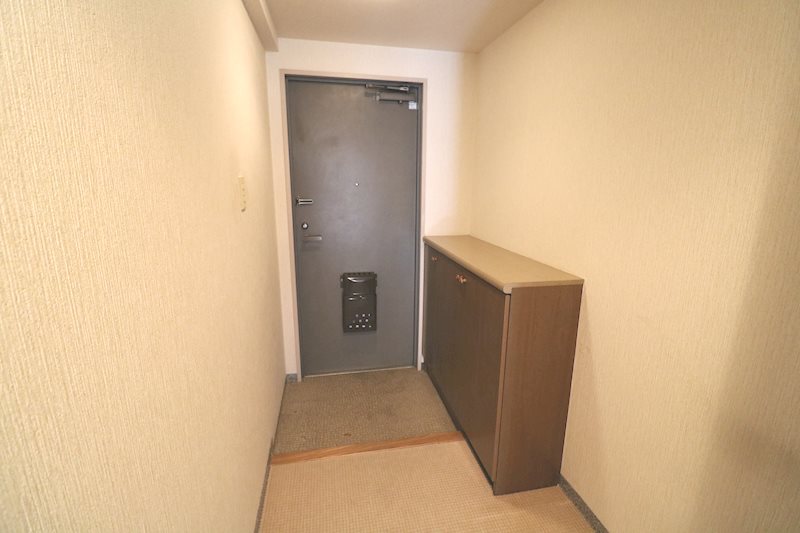 ちはら台ファミールハイツ６号棟 玄関