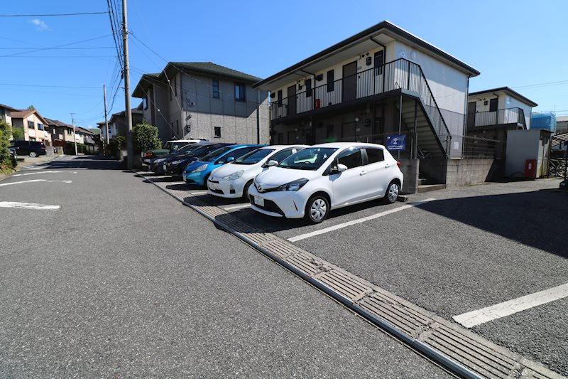 YMAハイツA 駐車場