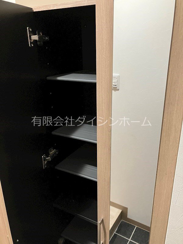ファーストレジデンスおゆみ野 玄関