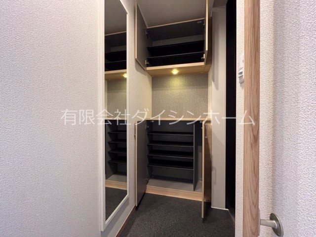 Trust Maison OREO（トラスト　メゾン　オレオ） 玄関