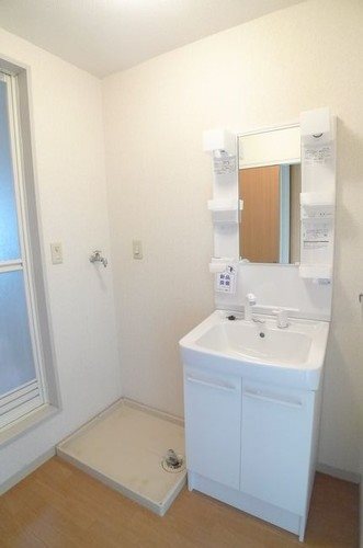 千葉県千葉市緑区おゆみ野中央８丁目 洗面所