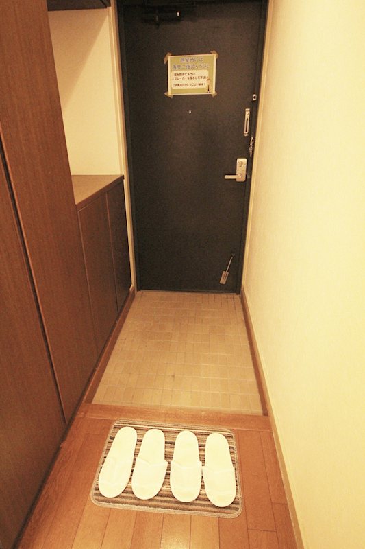 パミール香貫 玄関