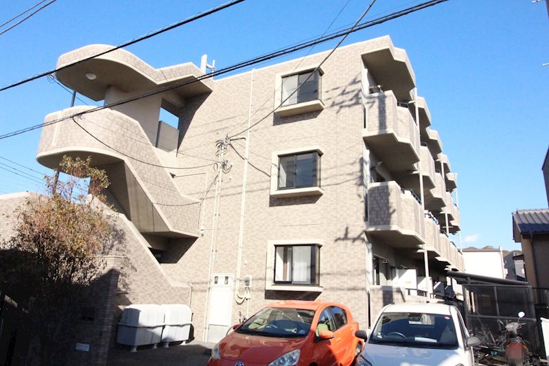 R-1 TOKURA 外観