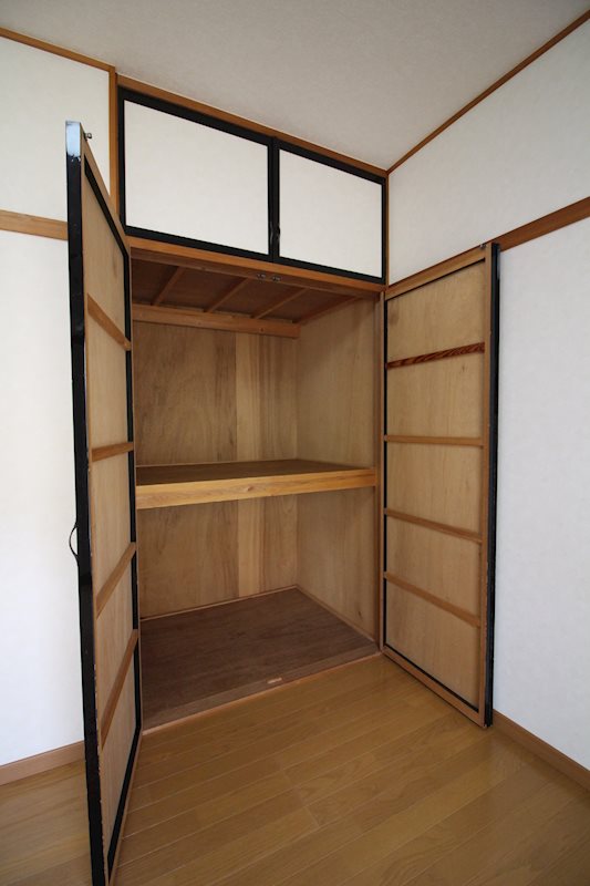 ペアシティ榊 収納