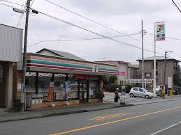 ペアシティ榊 コンビニ
