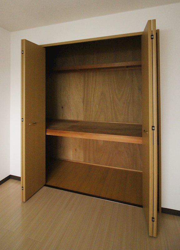 メゾンデンベイα 収納