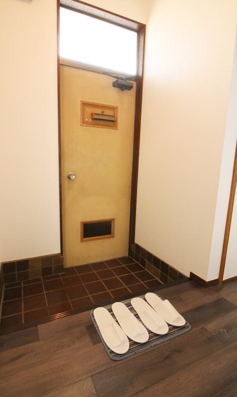 新井アパート 玄関