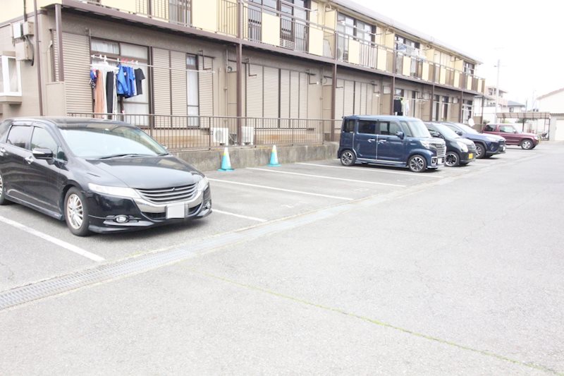 シティハイム白砂B 駐車場