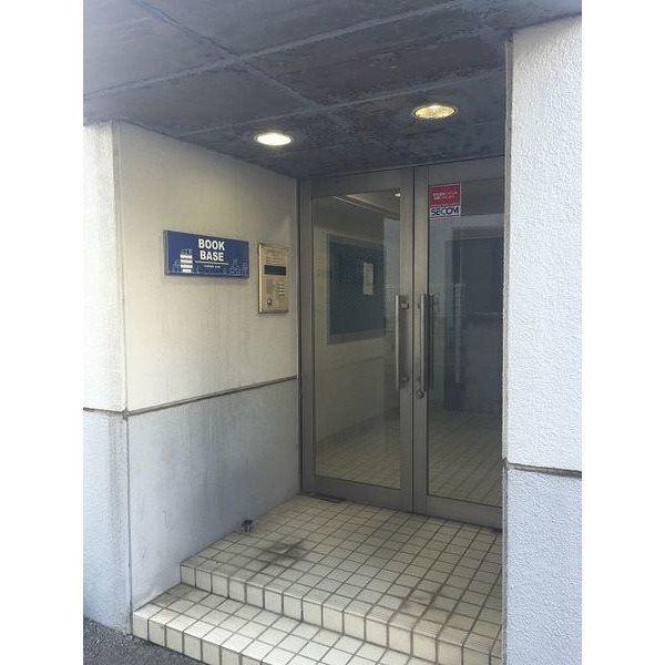 ブックベース エントランス