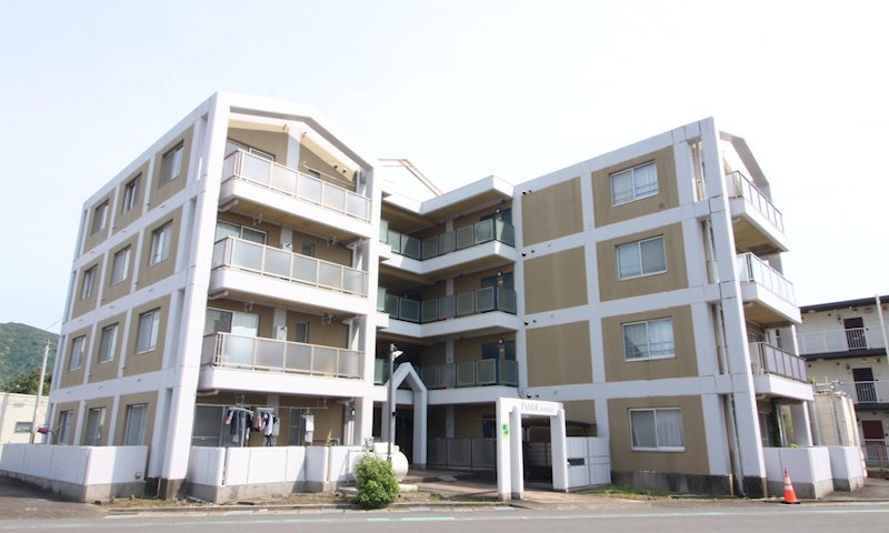 パミール香貫 外観