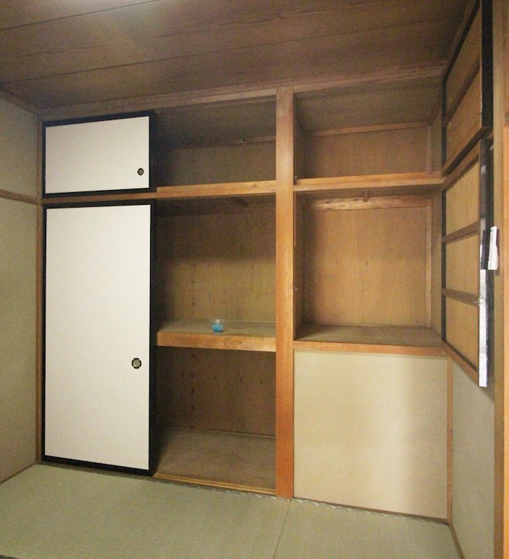 香陵コーポ 収納