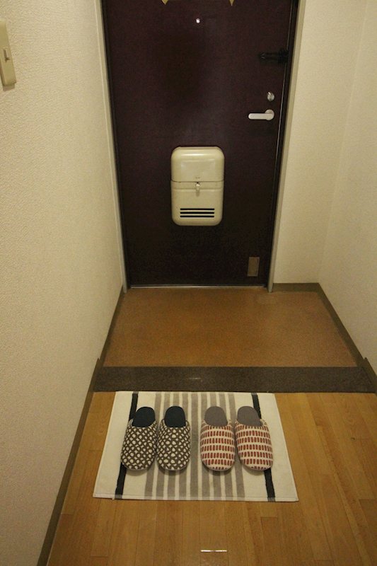 メゾン興国 玄関