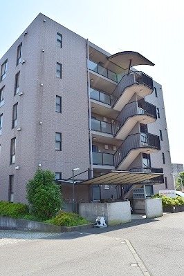ロイヤルハイム 外観
