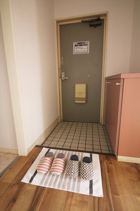 リバーサイド上杉 玄関