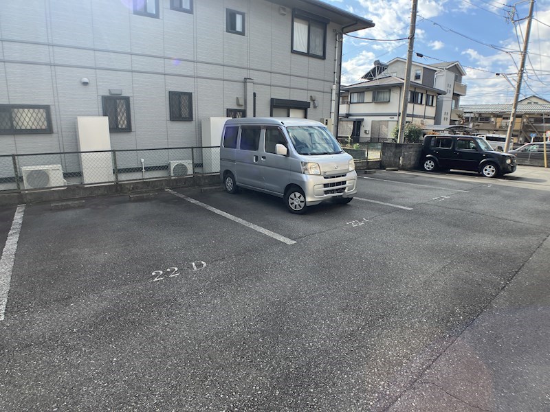 サンクチュアリー22 駐車場