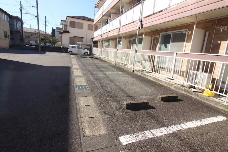 エミネンスプラザ 駐車場