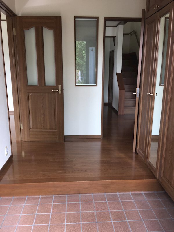 錦が丘戸建 玄関