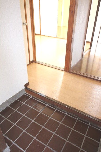 新井アパート 玄関