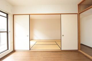 アヴニールドゥモエ リビング