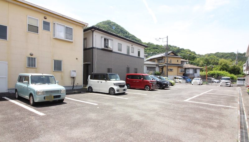 セジュールヤマト 駐車場