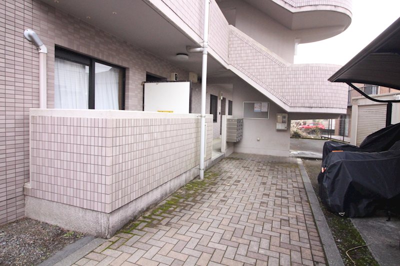 アバンデンスJUNⅡ エントランス