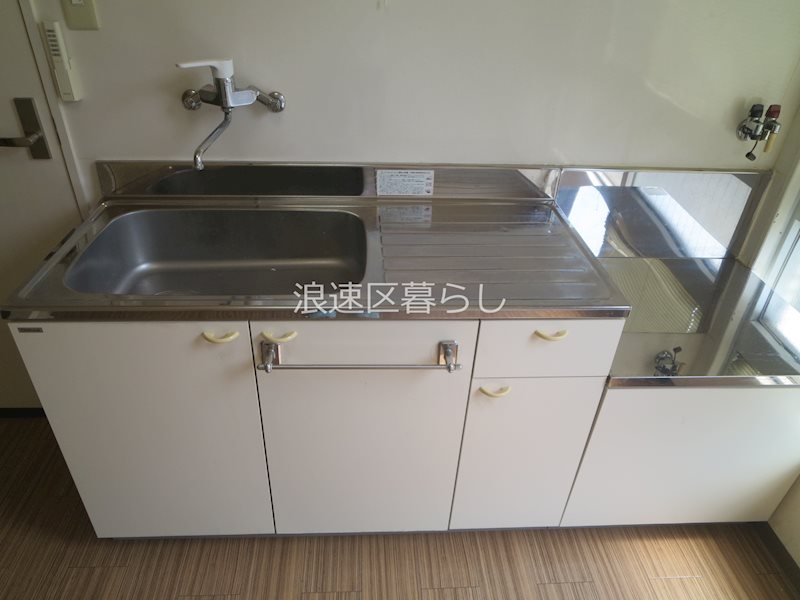 盛隆ビル キッチン