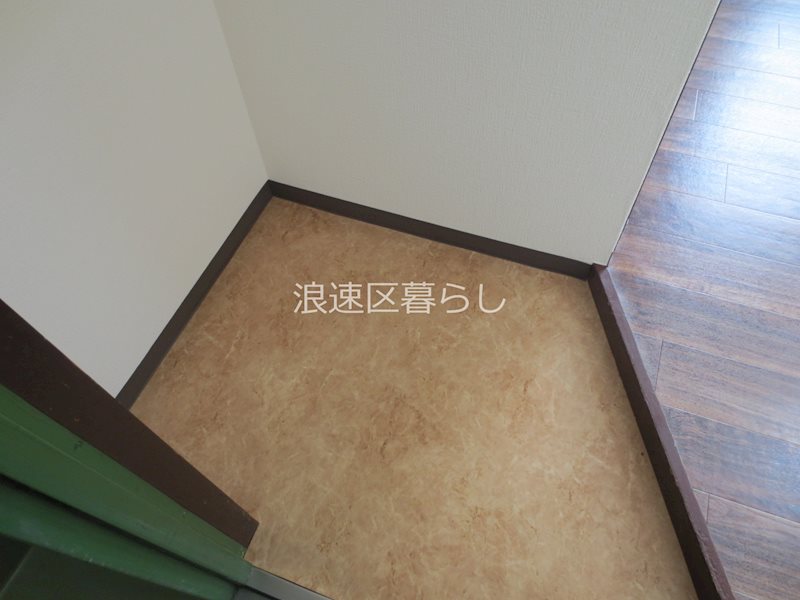 エステートＴ 玄関