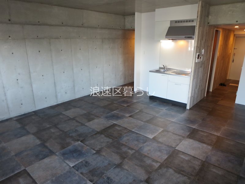 Wolf Pack Apartment その他