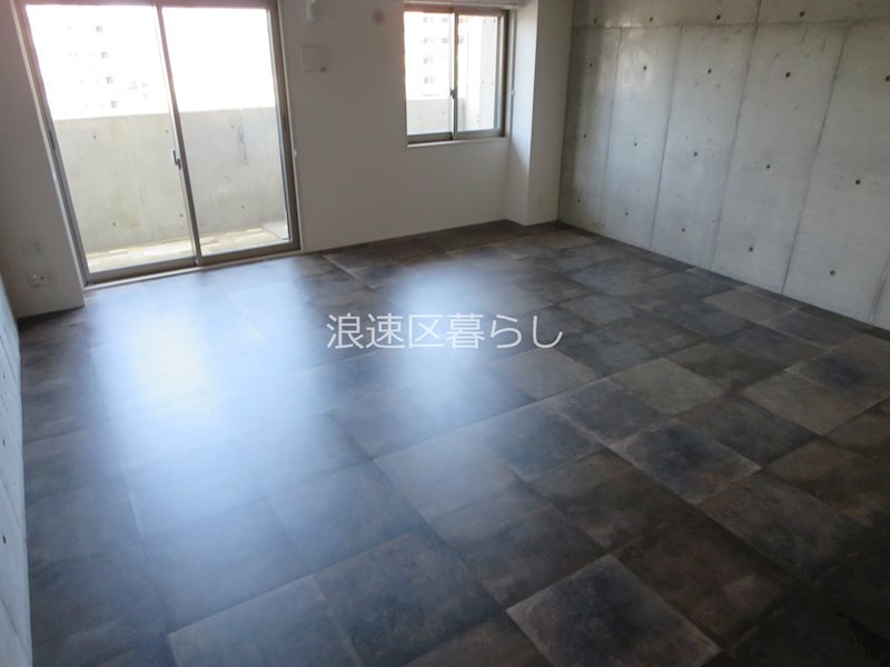 Wolf Pack Apartment その他