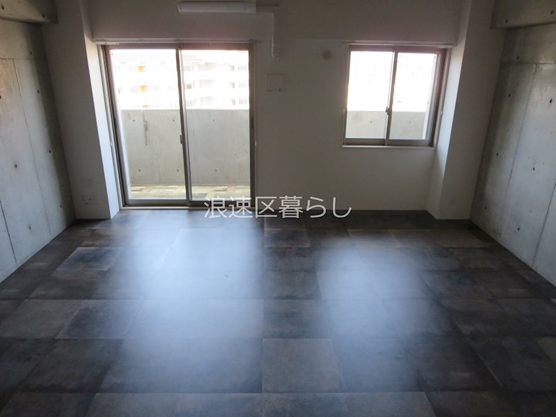 Wolf Pack Apartment その他