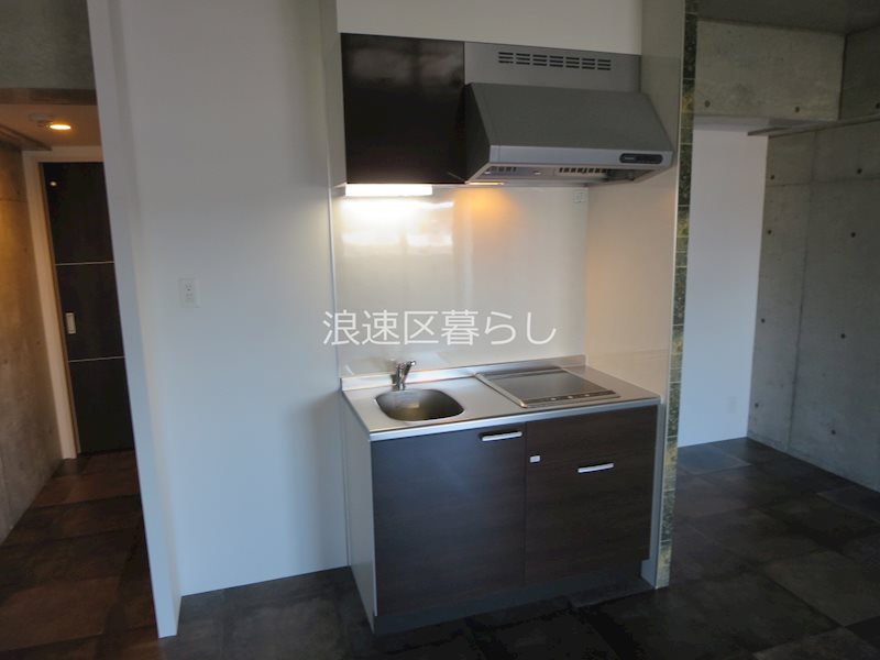 Wolf Pack Apartment その他