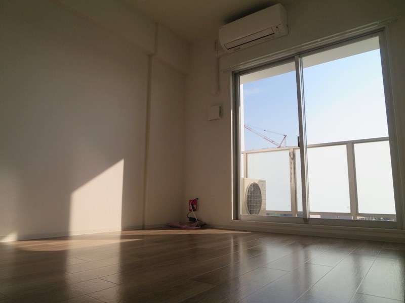 LIVAZ NAMBA AIRY その他