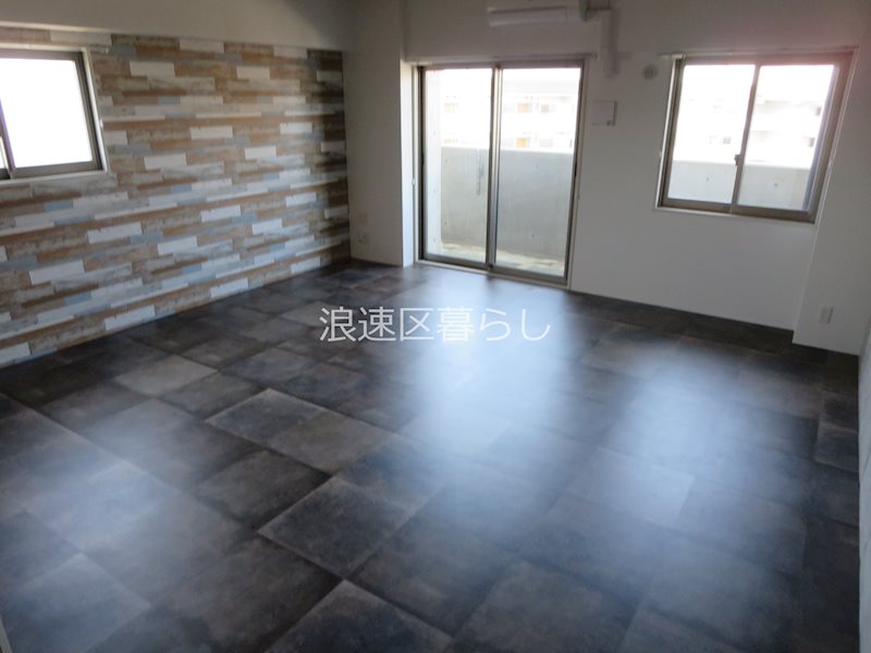 Wolf Pack Apartment その他