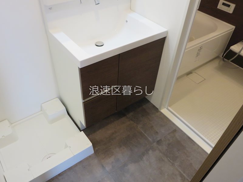 Wolf Pack Apartment その他