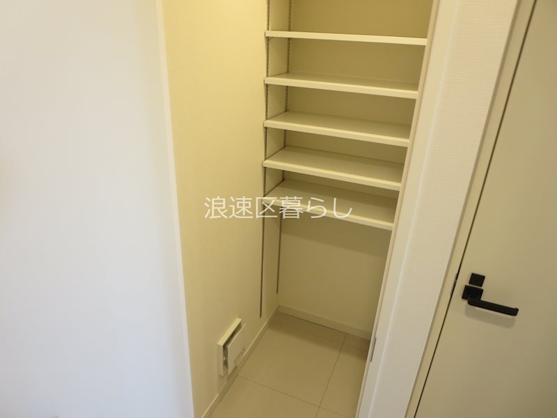 THE  MUSIC  COURT その他