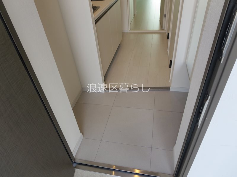 THE  MUSIC  COURT 玄関