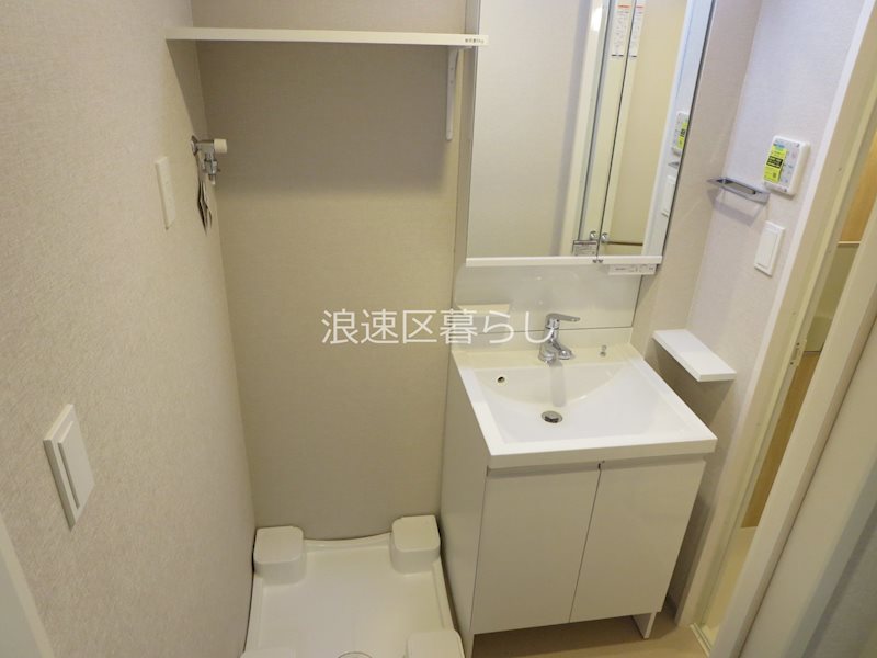 THE  MUSIC  COURT その他