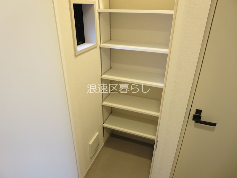 THE  MUSIC  COURT その他
