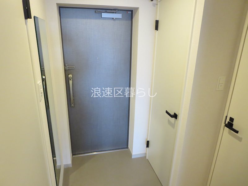 THE  MUSIC  COURT 玄関