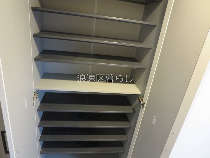 THE  MUSIC  COURT その他