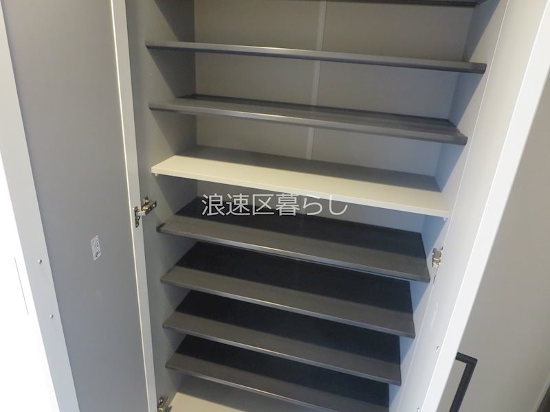 THE  MUSIC  COURT その他