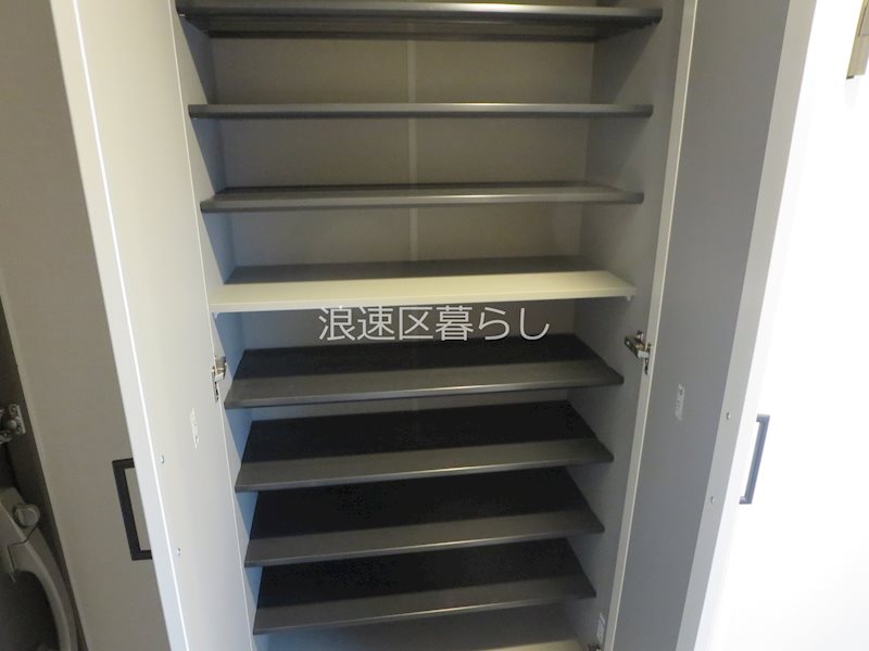 THE  MUSIC  COURT その他