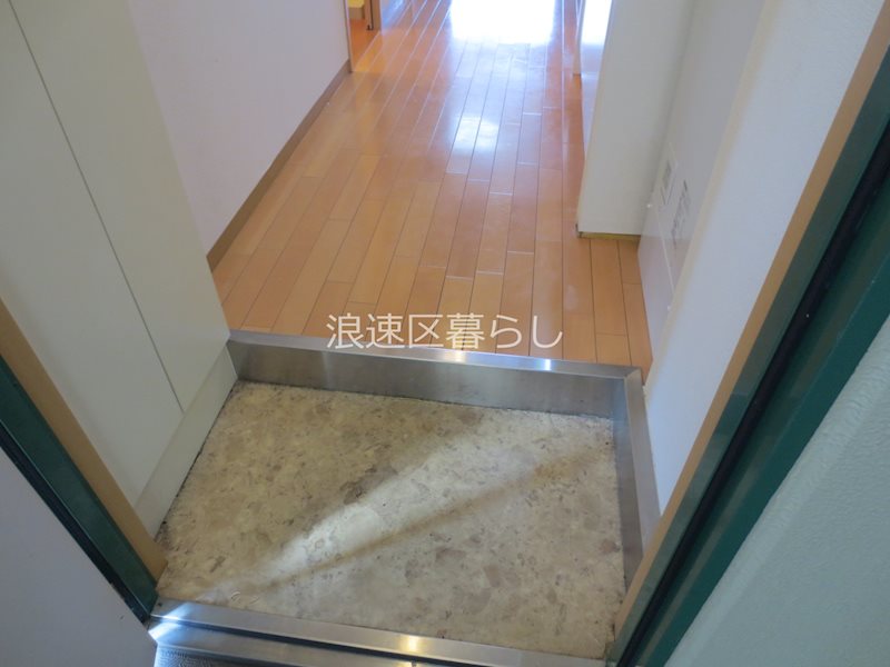 ジェイプライド難波南 玄関