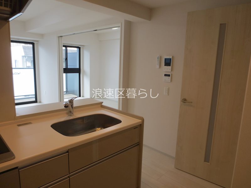 esteOeste難波元町 その他