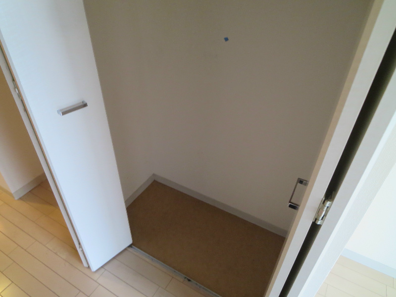 ウィルテラスなんば南 収納