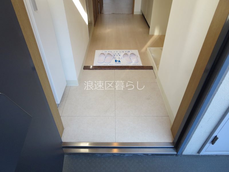アブレスト桜川 玄関