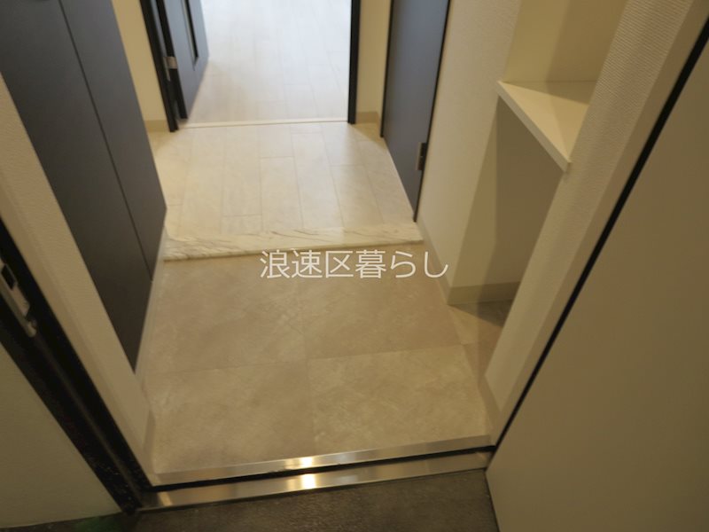 エステムコート難波Ⅵエント 玄関